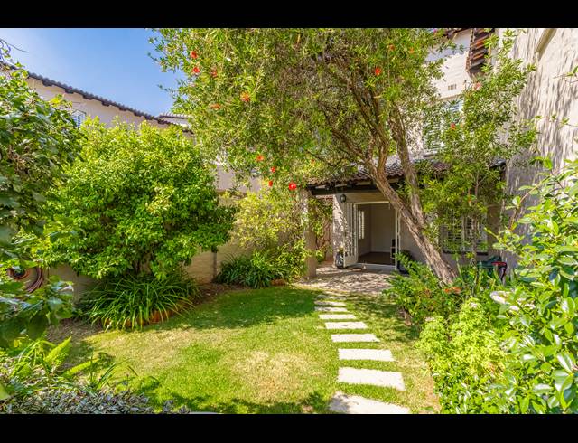 3 BEDROOM TOWNHOUSE FOR SALE IN BRYANSTON